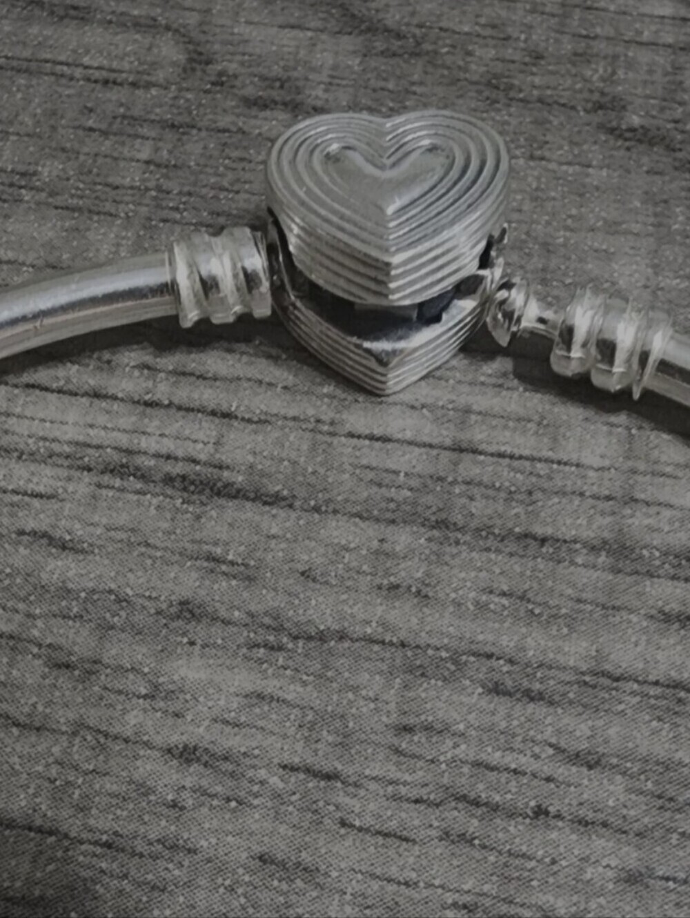 Authentic Pandora Radiating Heart Clasp Bangle Sterling silver - Picture 8 of 10
